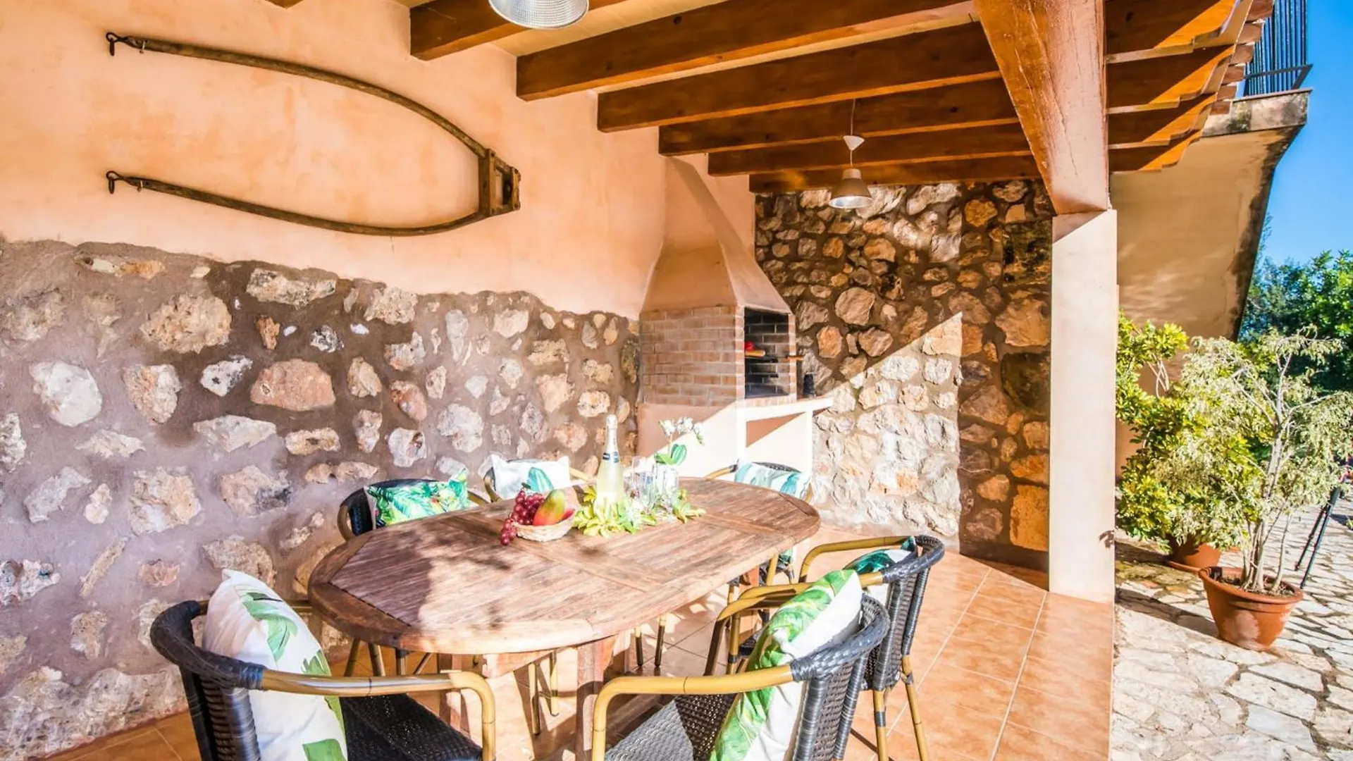 Lush Country House In Búger 0*,  España