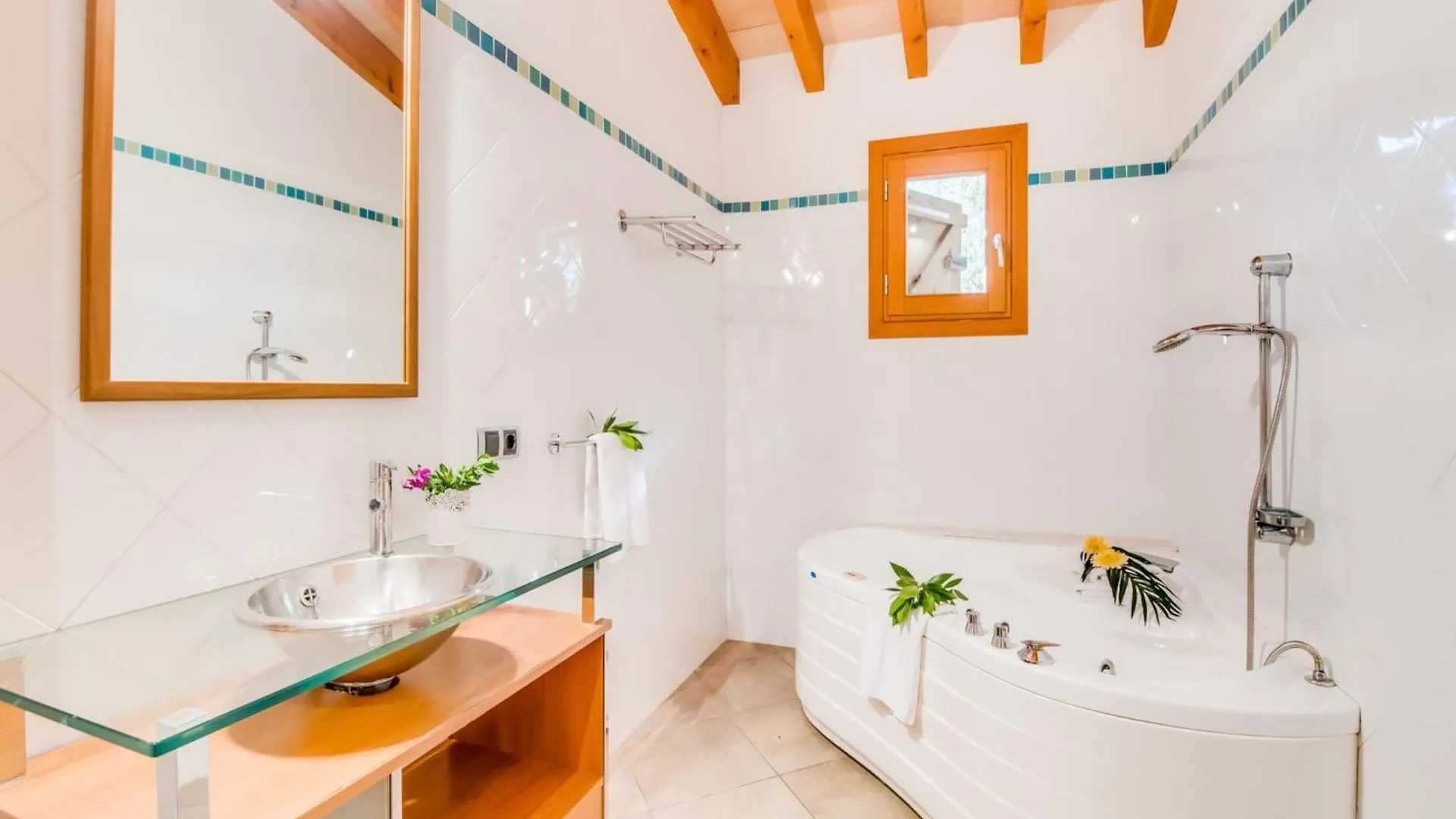 Lush Country House In Búger 0*,  España